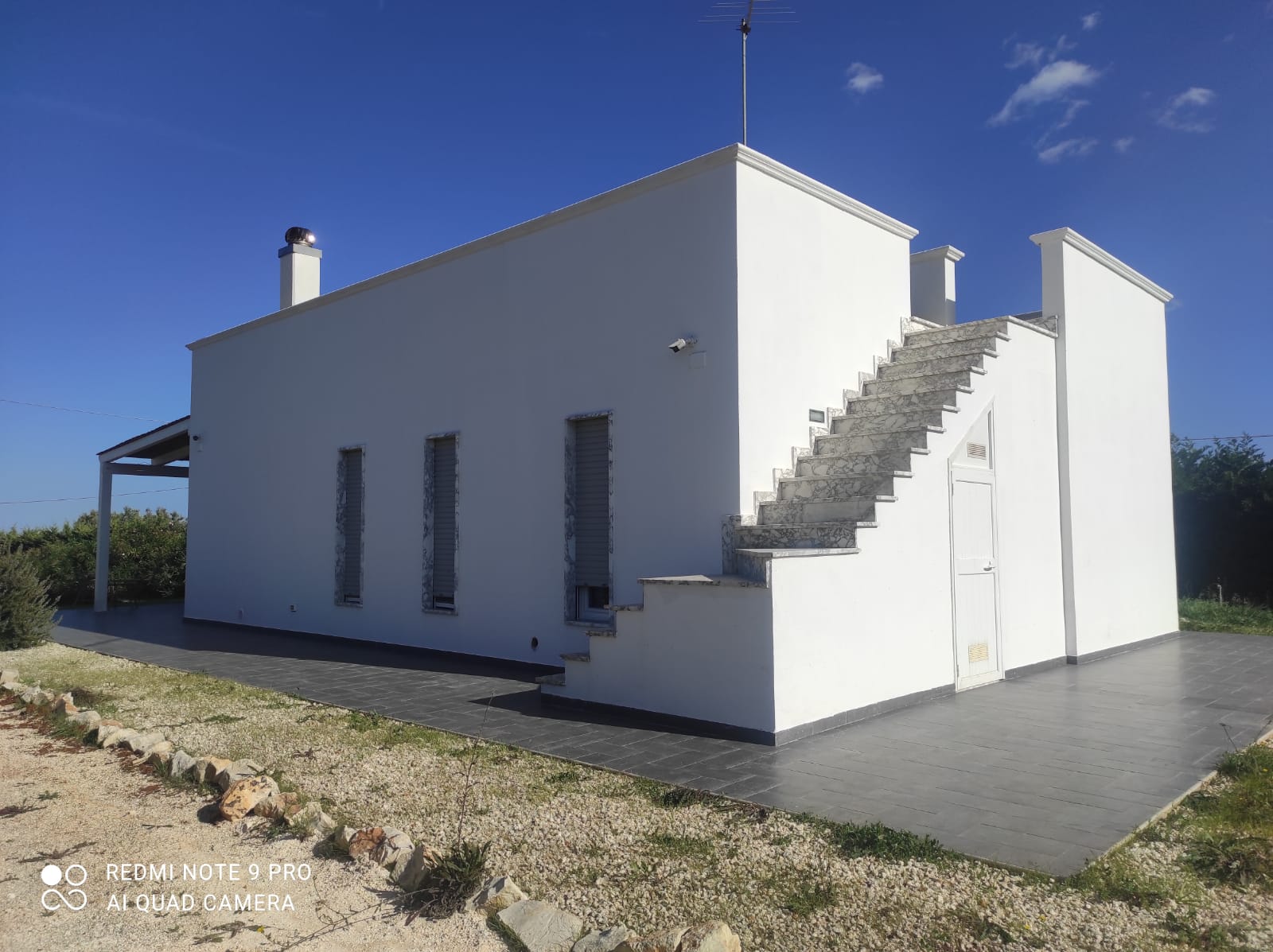 34/23 VILLA CON PISCINA