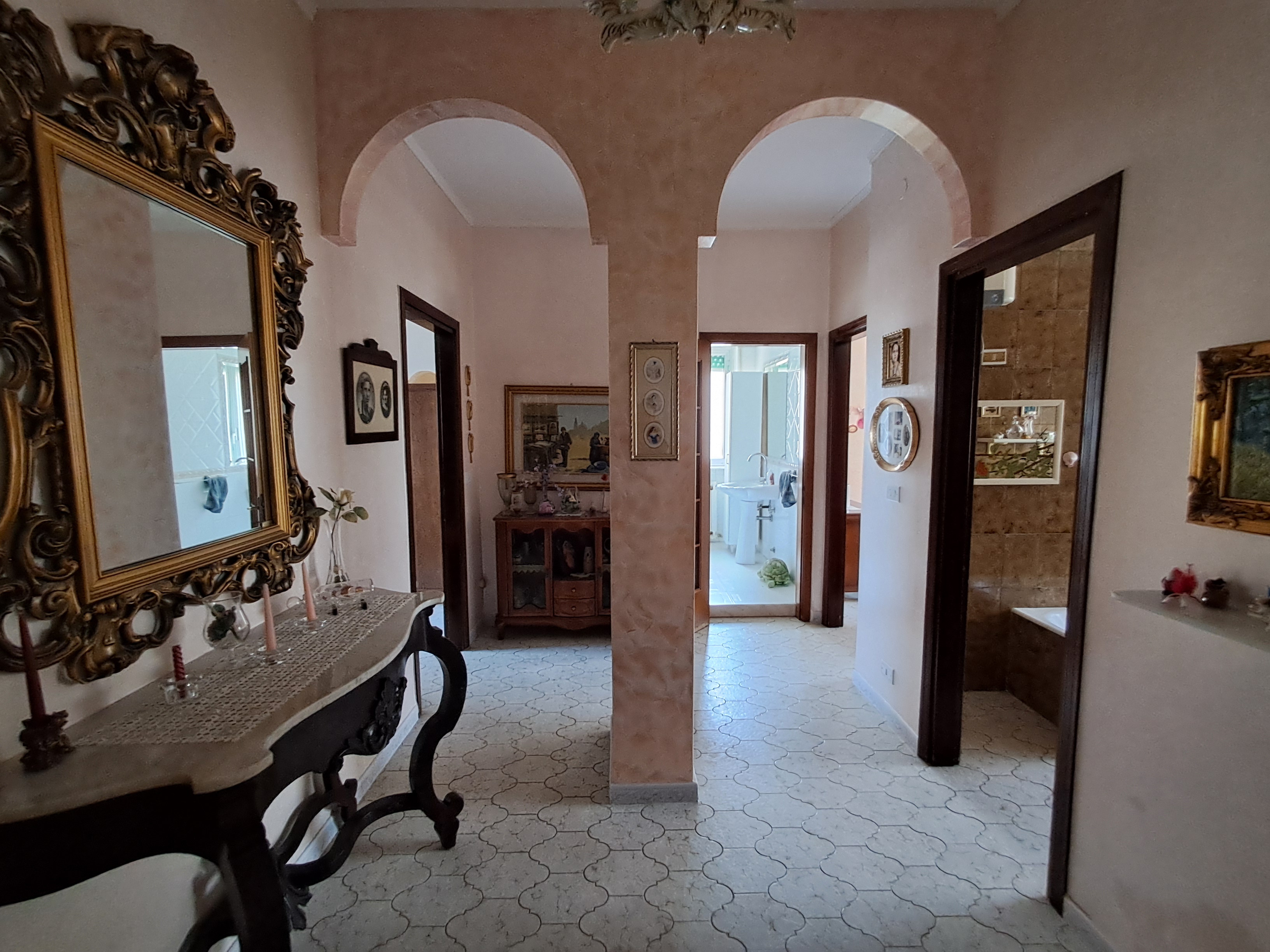 43/24  PALAZZOTTO CON GARAGE