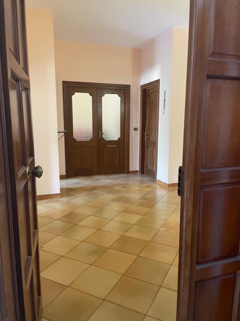 51/24  APPARTAMENTO CON GARAGE